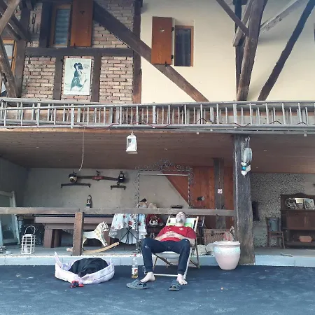 Rum i privatbostad Chambres Et Table D'Hotes Chez Loulou & Caramel *