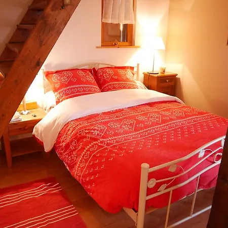 Rum i privatbostad Chambres Et Table D'Hotes Chez Loulou & Caramel