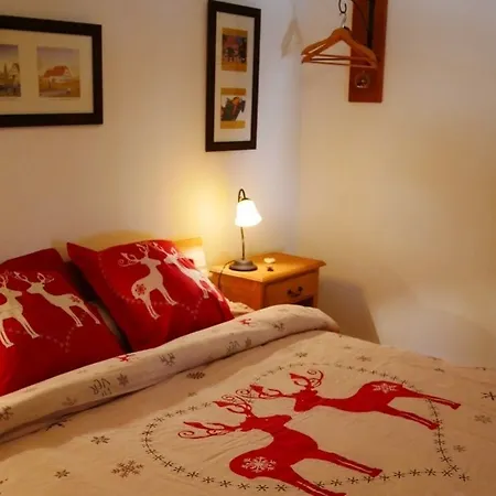 Rum i privatbostad Chambres Et Table D'Hotes Chez Loulou & Caramel