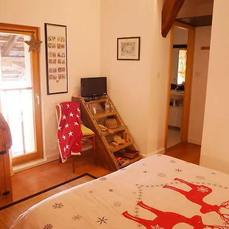 Rum i privatbostad Chambres Et Table D'Hotes Chez Loulou & Caramel *